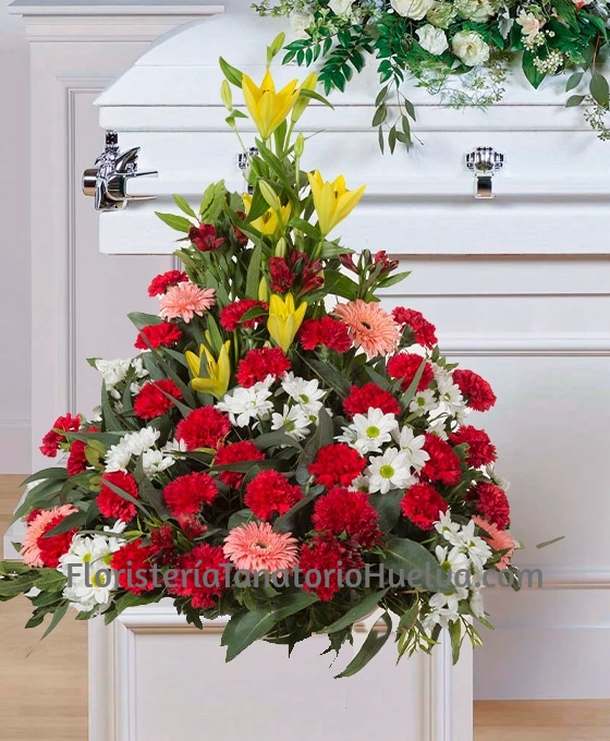 Centro de flores para difuntos rojo, amarillo y blanco
